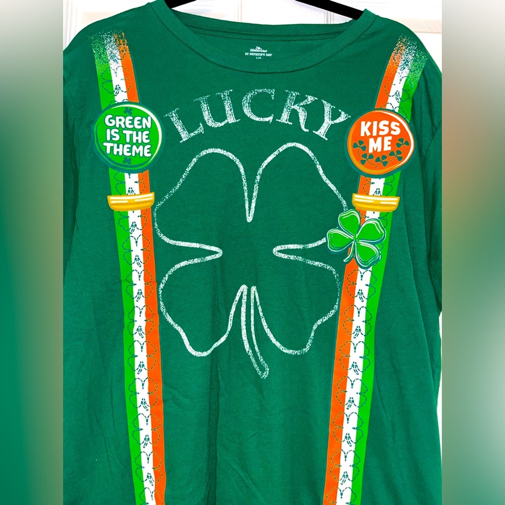 🍀🍀Way to Celebrate “St Patrick’s Day” T-Shirt/Men’s Large